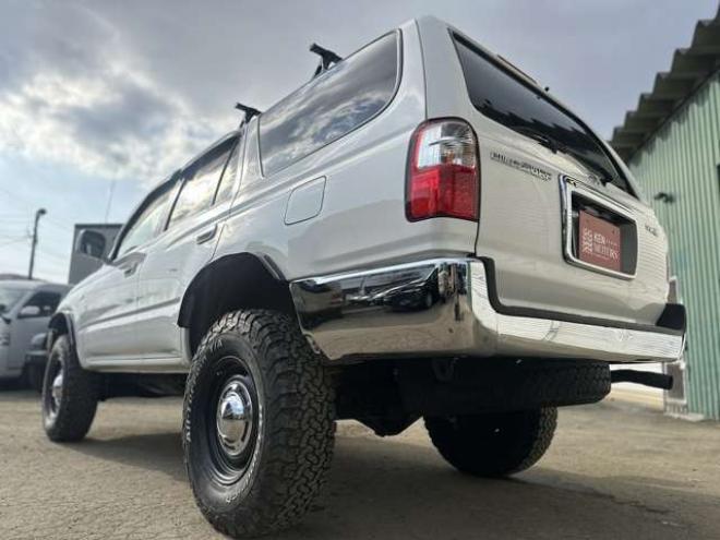 ハイラックスサーフ2.7 SSR-X 4WD　リフトUP/AW/社外ナビ/Bカメラ/ETC 2700
