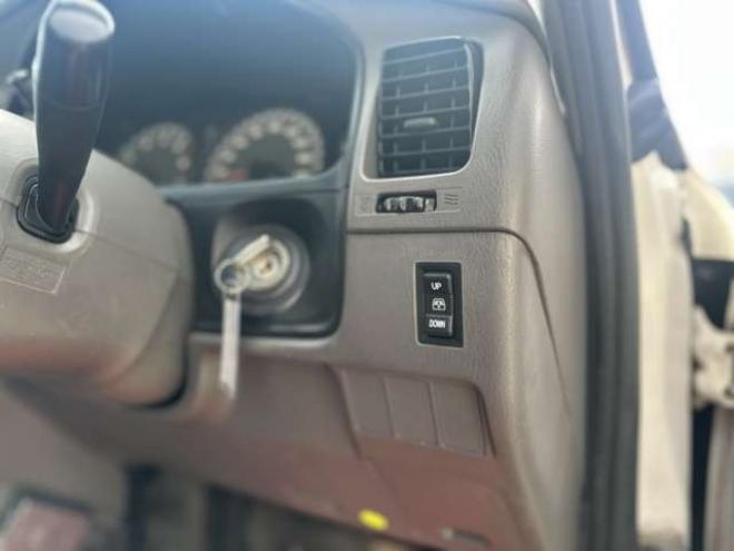 ハイラックスサーフ2.7 SSR-X 4WD　リフトUP/AW/社外ナビ/Bカメラ/ETC 2700