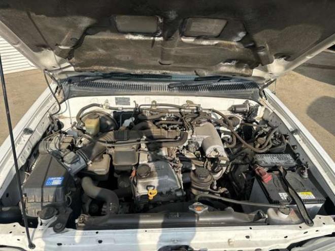 ハイラックスサーフ2.7 SSR-X 4WD　リフトUP/AW/社外ナビ/Bカメラ/ETC 2700