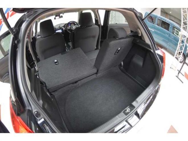 スイフト1.2 ハイブリッド MG 4WD　レンタアップ車ハイブリット4WDセーフティS 1200