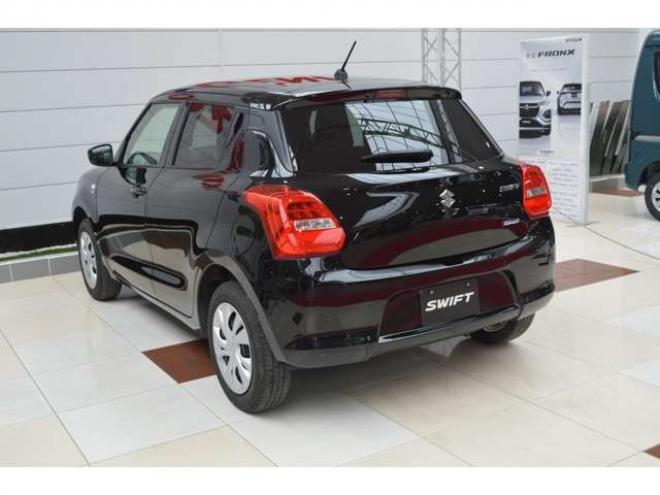 スイフト1.2 ハイブリッド MG 4WD　レンタアップ車ハイブリット4WDセーフティS 1200