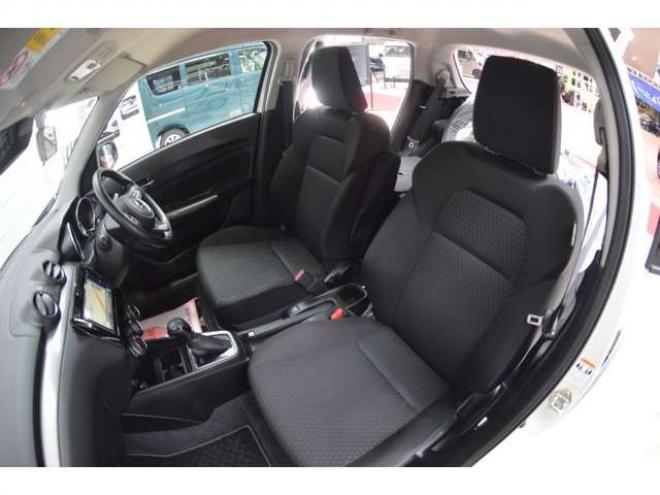 スイフト1.2 ハイブリッド MG 4WD　レンタアップ車ハイブリット4WDセーフティS 1200
