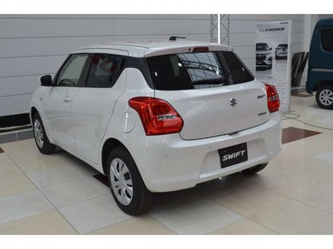 スイフト1.2 ハイブリッド MG 4WD　レンタアップ車ハイブリット4WDセーフティS 1200