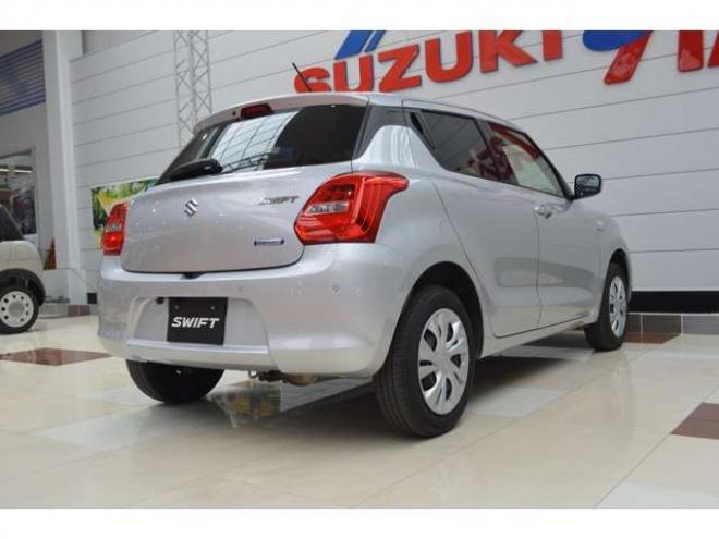 スイフト1.2 ハイブリッド MG 4WD　レンタアップ車ハイブリット4WDセーフティS 1200