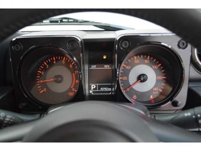 ジムニーXC 4WD　1オーナー車セーフティサポート8インチナビ 660