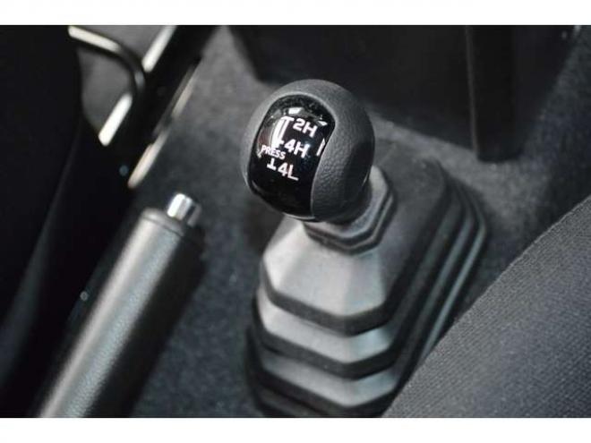 ジムニーXC 4WD　1オーナー車セーフティサポート8インチナビ 660