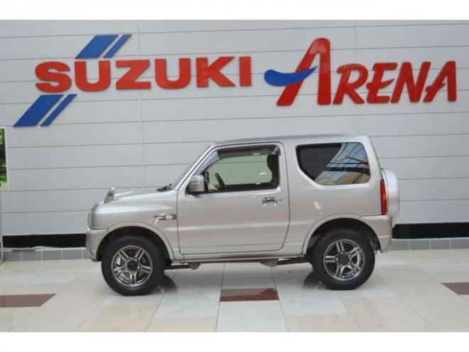 ジムニーランドベンチャー 4WD　ワンオーナー特別仕様車5速マニュアル 660