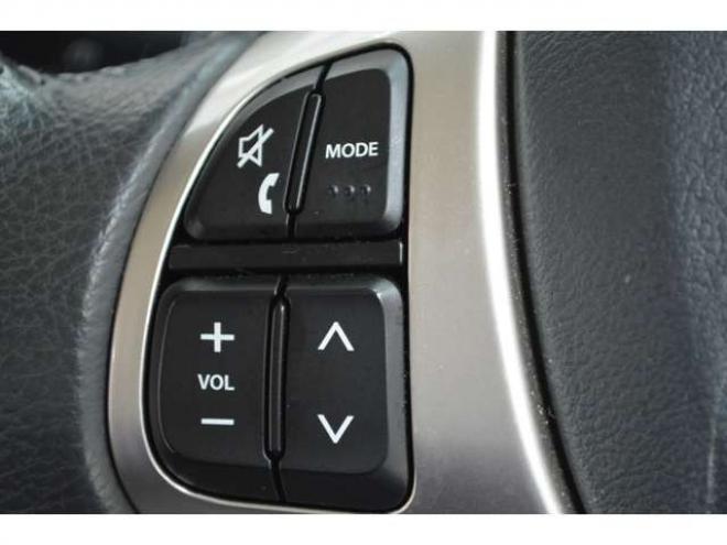 ジムニーランドベンチャー 4WD　ワンオーナー特別仕様車4WDターボSDナビTV 660
