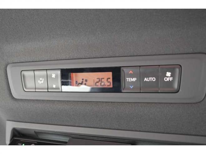 ヴォクシー2.0 ZS 煌III 4WD　1オーナー車セーフティセンス9インチナビTV 2000