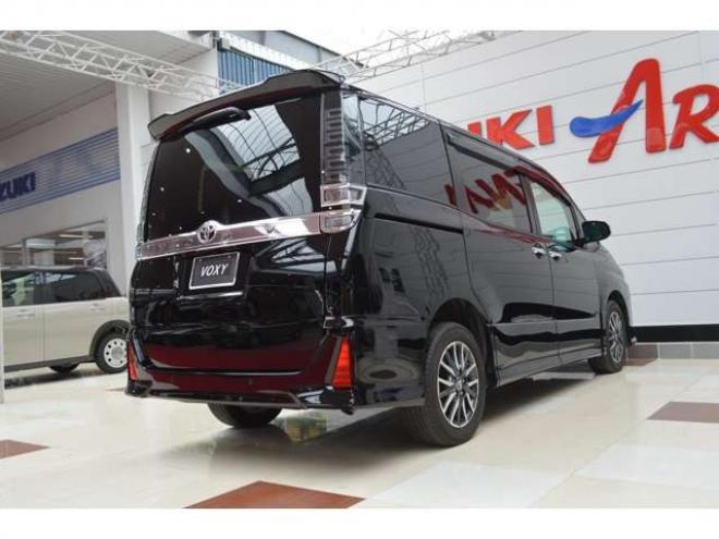 ヴォクシー2.0 ZS 煌III 4WD　1オーナー車セーフティセンス9インチナビTV 2000