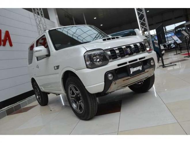 ジムニーランドベンチャー 4WD　ワンオーナー特別仕様車ナビハーフレザーS 660