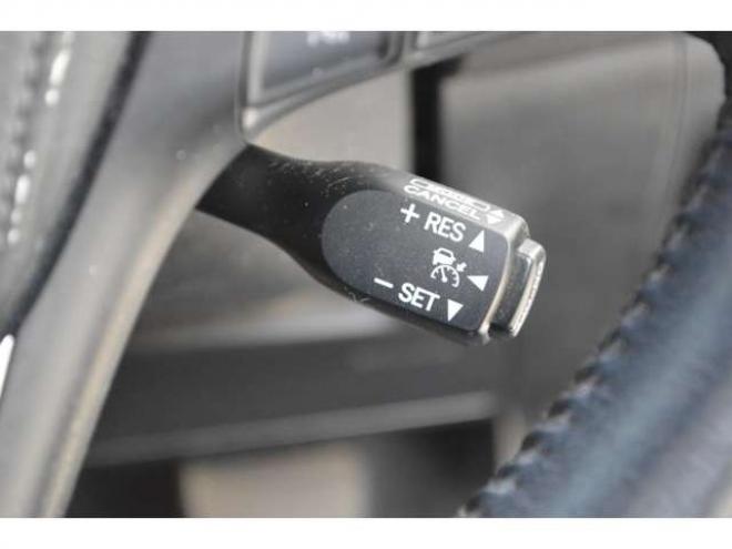 ハリアー2.5 ハイブリッド E-Four プレミアム アドバンストパッケージ 4WD　ワンオーナー8インチナビJBLハーフレザーS 2500