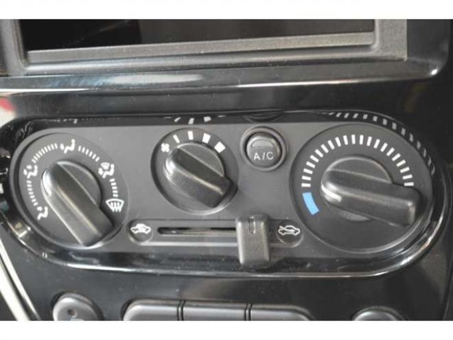 ジムニーランドベンチャー 4WD　1オーナー特別仕様車CDハーフレザーシート 660
