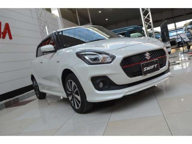 スイフト1.2 ハイブリッド RS セーフティパッケージ装着車 4WD　1オーナーハイブリットセーフティサポート 1200
