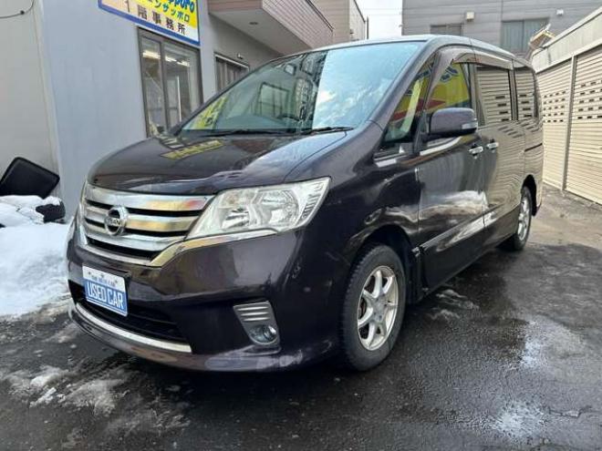 セレナ2.0 ハイウェイスター Vセレクション 4WD　両側ワンタッチオートスライドドア 2000