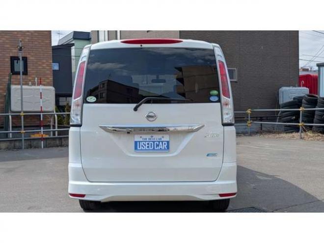 セレナ2.0 ハイウェイスター Vセレクション 4WD　 2000