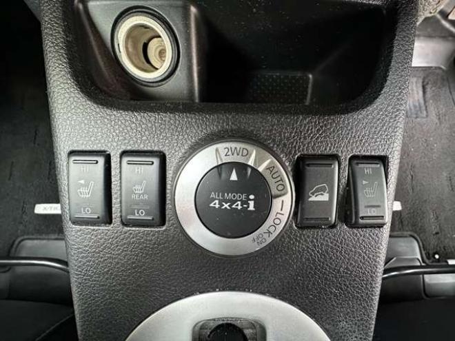 エクストレイル2.0 20X 4WD　4WD切り替スイッチ　Bluetooth　SDナビ 2000