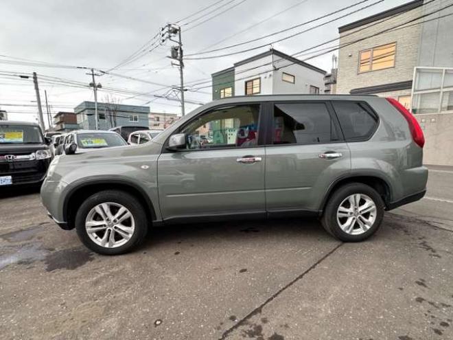 エクストレイル2.0 20X 4WD　4WD切り替スイッチ　Bluetooth　SDナビ 2000