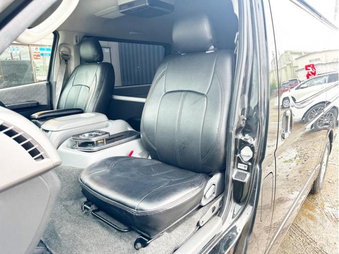 ハイエースバン5ドアバン2.7スーパーGLワイドロング 4WD　ローンが不安な方＜優遇ローン＞1NO登録　社外ナビ　LEDヘッドライト 4WD 2700 5Dr
