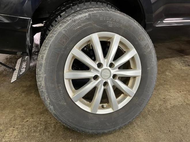 デリカＤ：５　Ｇプレミアム　本州仕入　禁煙車　寒冷地仕様　マッドクロス１６インチＡＷ＋新品ＴＯＹＯオープンカントリーホワイトレター　社外１６ＡＷ＋スタッドレスタイヤ付　新品ＪＡＯＳブラックマッドガード　両側パワースライドドア　パワーバックドア　純正ＨＤＤナビ（地デジ　ＤＶＤ再生　Ｂｌｕｅｔｏｏｔｈ）＋バックカメラ　純正リアフリップダウンモニター　クルーズコントロール　両席シートヒーター　パワーシート　スマートキー　パドルシフト　横滑り防止装置　盗難防止装置　リアヒーター　ＨＩＤ　ＥＴＣ 4WD 2400 5Dr