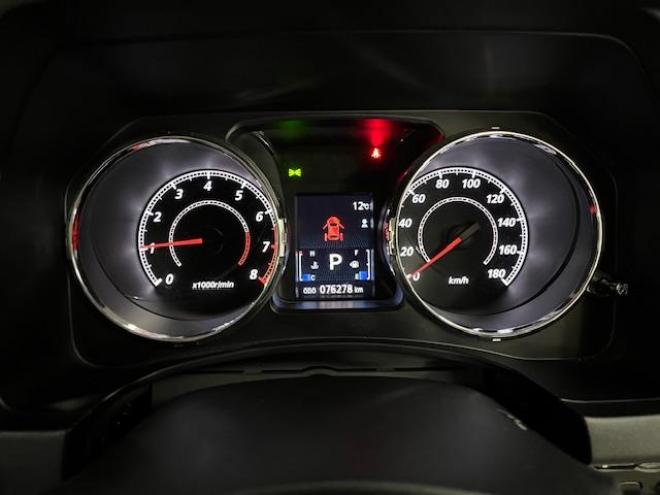 デリカＤ：５　Ｇプレミアム　本州仕入　禁煙車　寒冷地仕様　マッドクロス１６インチＡＷ＋新品ＴＯＹＯオープンカントリーホワイトレター　社外１６ＡＷ＋スタッドレスタイヤ付　新品ＪＡＯＳブラックマッドガード　両側パワースライドドア　パワーバックドア　純正ＨＤＤナビ（地デジ　ＤＶＤ再生　Ｂｌｕｅｔｏｏｔｈ）＋バックカメラ　純正リアフリップダウンモニター　クルーズコントロール　両席シートヒーター　パワーシート　スマートキー　パドルシフト　横滑り防止装置　盗難防止装置　リアヒーター　ＨＩＤ　ＥＴＣ 4WD 2400 5Dr