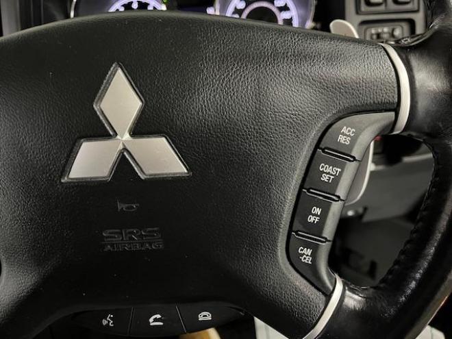 デリカＤ：５　Ｇプレミアム　本州仕入　禁煙車　寒冷地仕様　マッドクロス１６インチＡＷ＋新品ＴＯＹＯオープンカントリーホワイトレター　社外１６ＡＷ＋スタッドレスタイヤ付　新品ＪＡＯＳブラックマッドガード　両側パワースライドドア　パワーバックドア　純正ＨＤＤナビ（地デジ　ＤＶＤ再生　Ｂｌｕｅｔｏｏｔｈ）＋バックカメラ　純正リアフリップダウンモニター　クルーズコントロール　両席シートヒーター　パワーシート　スマートキー　パドルシフト　横滑り防止装置　盗難防止装置　リアヒーター　ＨＩＤ　ＥＴＣ 4WD 2400 5Dr