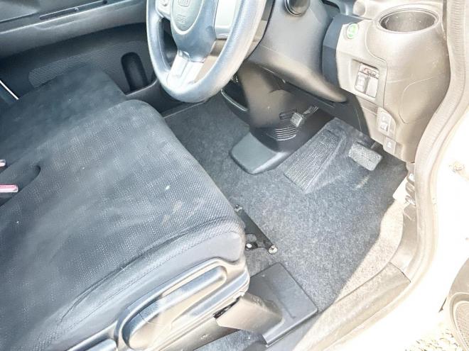 N-BOXG Lパッケージ 4WD　ローンが不安な方＜優遇ローン＞　寒冷地仕様　純正ナビ　片側PWスラ　シートヒーター
