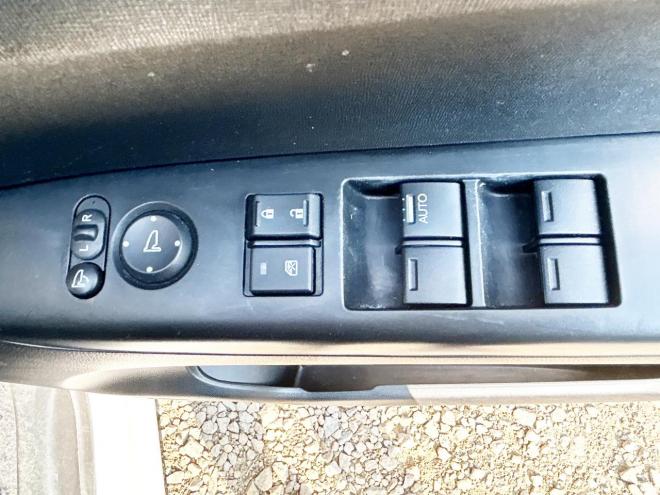N-BOXG Lパッケージ 4WD　ローンが不安な方＜優遇ローン＞　寒冷地仕様　純正ナビ　片側PWスラ　シートヒーター