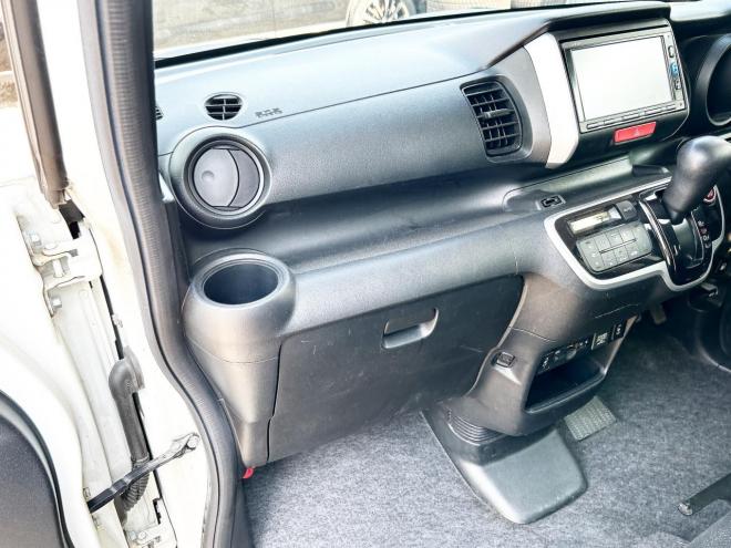 N-BOXG Lパッケージ 4WD　ローンが不安な方＜優遇ローン＞　寒冷地仕様　純正ナビ　片側PWスラ　シートヒーター