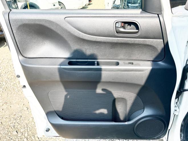 N-BOXG Lパッケージ 4WD　ローンが不安な方＜優遇ローン＞　寒冷地仕様　純正ナビ　片側PWスラ　シートヒーター