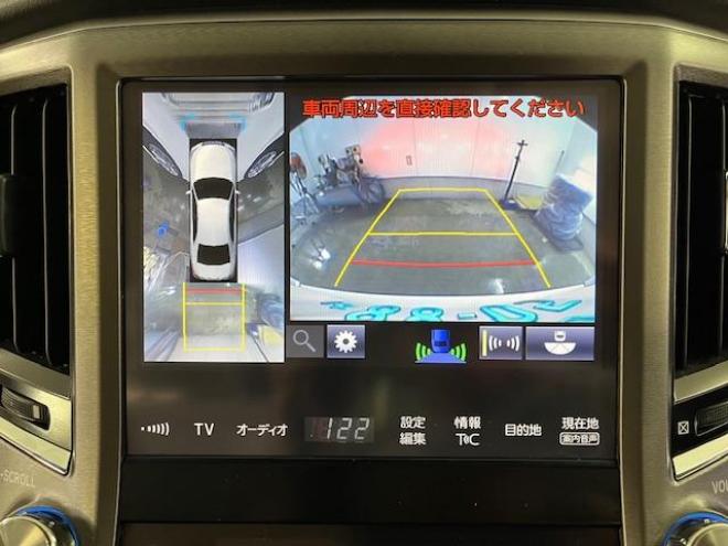 クラウンハイブリッドロイヤルサルーン　Ｆｏｕｒ　後期型　本州仕入　寒冷地仕様　禁煙車　ＷＡＫＯＳバリアスコーティング済　社外１９インチＡＷ＋新品夏タイヤ　社外１６ＡＷ＋スタッドレスタイヤ付　純正ナビ（フルセグ地デジ　ＤＶＤ再生　Ｂｌｕｅｔｏｏｔｈ対応）＋バックカメラ＋全方位カメラ　プリクラッシュセーフティ　レーダークルーズコントロール　純正ドライブレコーダー　フロントガラス熱線　ステアリングヒーター　ミラーヒーター　両席パワーシート　タイミングチェーン車　純正ＬＥＤヘッドライト＆フォグ　横滑り防止装置　ＥＴＣ 4WD 250