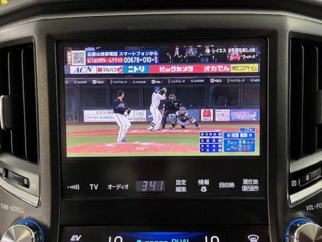クラウンハイブリッドアスリートＳ　ブラックスタイル　Ｆｏｕｒ　本州仕入　寒冷地仕様　禁煙車　ＷＡＫＯＳバリアスコーティング済　純正１８インチスパッタリングＡＷ＋新品夏タイヤ　社外１８ＡＷ＋スタッドレスタイヤ付　純正ＨＤＤナビ（フルセグ地デジ　ＤＶＤ再生　Ｂｌｕｅｔｏｏｔｈ対応）＋バックカメラ　プリクラッシュセーフティ　ＰＵＳＨスタート　スマートキー　クルーズコントロール　フロントガラス熱線　ステアリングヒーター　ミラーヒーター　両席パワーシート　タイミングチェーン車　ＨＩＤヘッドライト　横滑り防止装置　ＥＴＣ 4WD 250