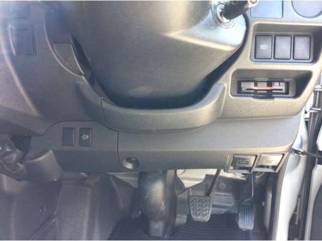 ハイエースバン2.8 DX ロング ディーゼルターボ 4WD　ルーフキャリア　バックカメラ　キーレス 2800