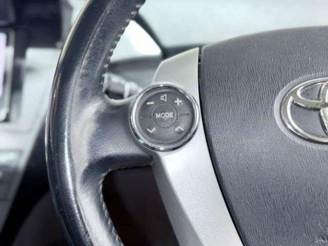 プリウス1.8 G ツーリングセレクション　下廻防錆ナビBカメEスタETC夏冬タイヤ 2WD 1800