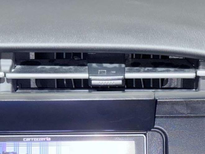 プリウス1.8 G ツーリングセレクション　下廻防錆ナビBカメEスタETC夏冬タイヤ 2WD 1800