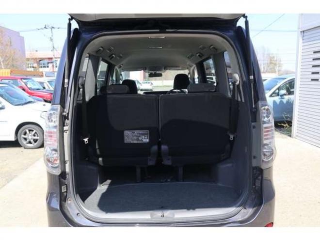 ヴォクシー2.0 X Lエディション 4WD　左パワスラ・キーレス・7.9万k 2000