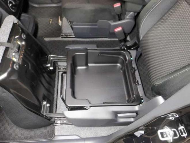 ソリオ1.2 G リミテッド 4WD　本州仕入・ナビ・TV・Bカメラ・パワスラ 1200