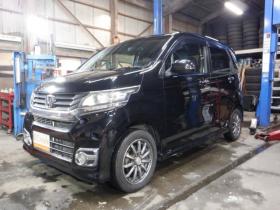 N-WGN　カスタムG Aパッケージ 4WD　ナビ・TV・B/T・Bカメラ・CTBA・クルコン 660
