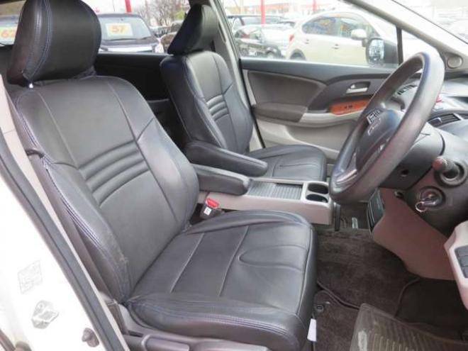オデッセイ2.4 M 4WD　 2400