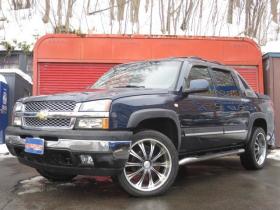 シボレー　アバランチ LT　Z71　4WD　革シート　新車並行車　22AW 5300