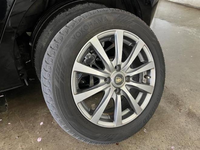 フィット１３Ｇ　Ｌパッケージ　コンフォートビューＰＫＧ　ワンオーナー　寒冷地仕様　禁煙車　ＷＡＫＯＳバリアスコーティング済　社外１５インチＡＷ　社外１５ＡＷ＋スタッドレスタイヤ付　純正ギャザースナビ（地デジ　ＤＶＤ再生　Ｂｌｕｅｔｏｏｔｈ）＋バックカメラ　純正ＬＥＤヘッドライト　ＰＵＳＨスタート　スマートキー　ミラーヒーター　フロントガラス熱線　アイドリングストップ　盗難防止装置　横滑り防止装置　ＥＴＣ 4WD 1300 5Dr