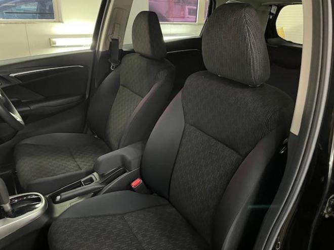 フィット１３Ｇ　Ｌパッケージ　コンフォートビューＰＫＧ　ワンオーナー　寒冷地仕様　禁煙車　ＷＡＫＯＳバリアスコーティング済　社外１５インチＡＷ　社外１５ＡＷ＋スタッドレスタイヤ付　純正ギャザースナビ（地デジ　ＤＶＤ再生　Ｂｌｕｅｔｏｏｔｈ）＋バックカメラ　純正ＬＥＤヘッドライト　ＰＵＳＨスタート　スマートキー　ミラーヒーター　フロントガラス熱線　アイドリングストップ　盗難防止装置　横滑り防止装置　ＥＴＣ 4WD 1300 5Dr