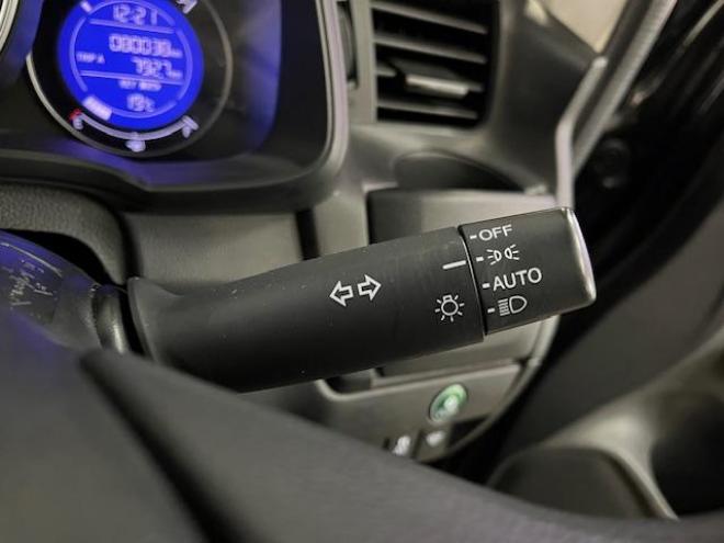 フィット１３Ｇ　Ｌパッケージ　コンフォートビューＰＫＧ　ワンオーナー　寒冷地仕様　禁煙車　ＷＡＫＯＳバリアスコーティング済　社外１５インチＡＷ　社外１５ＡＷ＋スタッドレスタイヤ付　純正ギャザースナビ（地デジ　ＤＶＤ再生　Ｂｌｕｅｔｏｏｔｈ）＋バックカメラ　純正ＬＥＤヘッドライト　ＰＵＳＨスタート　スマートキー　ミラーヒーター　フロントガラス熱線　アイドリングストップ　盗難防止装置　横滑り防止装置　ＥＴＣ 4WD 1300 5Dr
