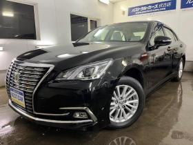 クラウン　ロイヤル　Ｆｏｕｒ　後期型　本州仕入　寒冷地仕様　禁煙車　ＷＡＫＯＳバリアスコーティング済　純正１６インチＡＷ＋夏タイヤ　純正１６ＡＷ＋スタッドレスタイヤ付　純正ナビ（フルセグ地デジ　ＤＶＤ再生　Ｂｌｕｅｔｏｏｔｈ対応）＋バックカメラ　クルーズコントロール　ステアリングヒーター　ミラーヒーター　タイミングチェーン車　純正ＬＥＤヘッドライト＆フォグ　横滑り防止装置　ＥＴＣ 4WD 2500 4Dr