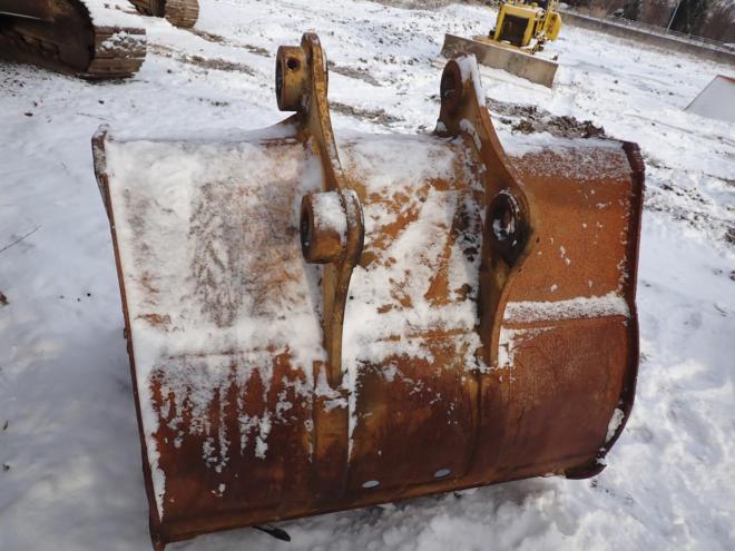 バックホーPC220LC-6E 恵庭ヤード