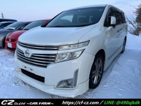 エルグランド　3.5 350ハイウェイスター 4WD　夏冬タイヤ　両側Pスライド 3500