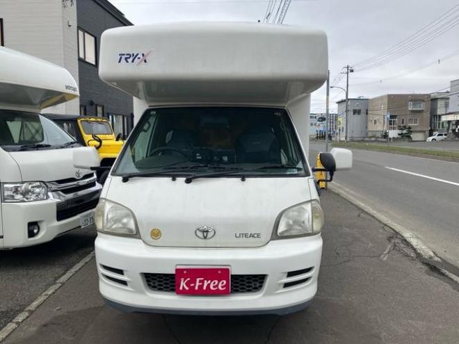 タウンエーストラック　４ＷＤ　キャンピング仕様　取り扱い説明書　ＩＨヒーター　外部電源　シンク　収納　電子レンジ　Ｆｆヒーター　　トイレ　冷蔵庫　テレビ　キャンピングカー部分の取扱説明書　シートカバー　ＥＴＣ　ナビ 4WD 1800 2Dr