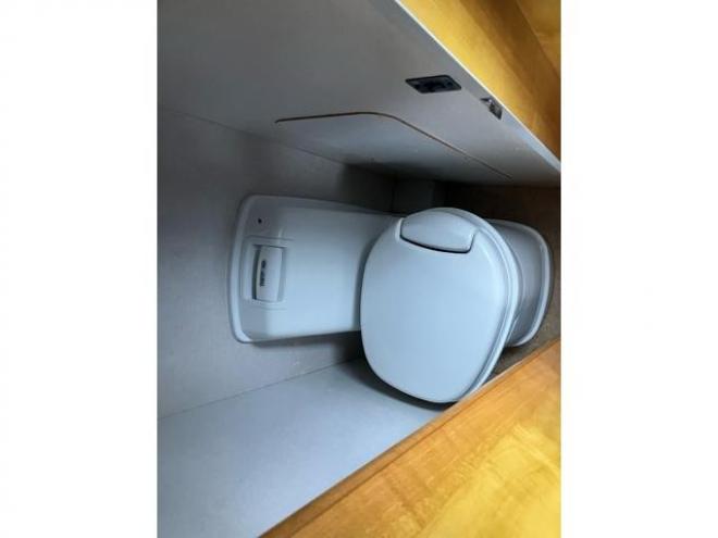 タウンエーストラック　４ＷＤ　キャンピング仕様　取り扱い説明書　ＩＨヒーター　外部電源　シンク　収納　電子レンジ　Ｆｆヒーター　　トイレ　冷蔵庫　テレビ　キャンピングカー部分の取扱説明書　シートカバー　ＥＴＣ　ナビ 4WD 1800 2Dr