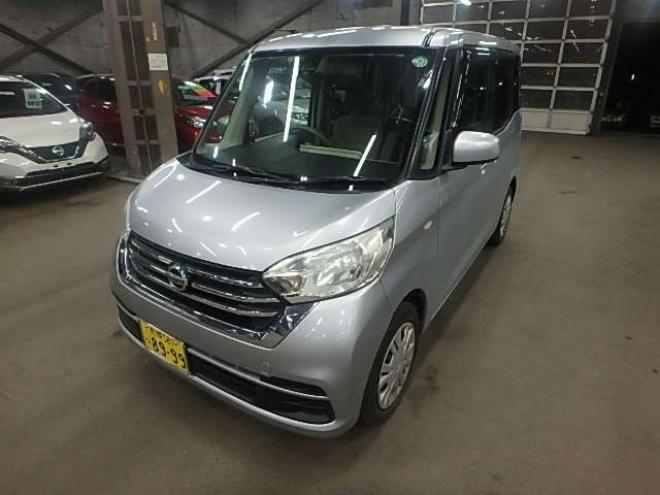 デイズルークスS 4WD　検8/9ナビテレビドラレコ夏冬タイヤ 660