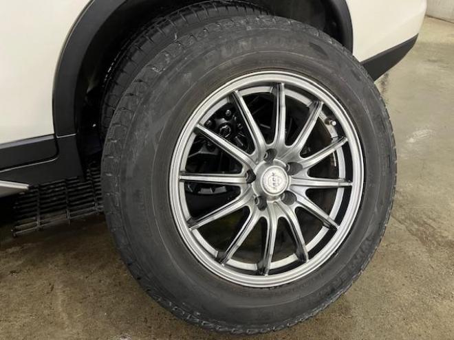 エクストレイル２０Ｘｔ　ブラックエクストリーマエマージェンシーＰＫＧ　本州仕入　禁煙車　ＷＡＫＯＳバリアスコーティング済　純正１７インチブラックＡＷ　社外１７ＡＷ＋スタッドレスタイヤ付　純正ナビ（地デジ　Ｂｌｕｅｔｏｏｔｈ）＋バックカメラ　全方位アラウンドビューカメラ　パワーバックドア　ヒルディセントコントロール　ブラインドスポット　車線逸脱警報　ＬＥＤヘッドライト　純正ルーフレール　両席シートヒーター　インテリジェントキー　横滑り防止装置　タイミングチェーン車　ＥＴＣ 4WD 2000 5Dr